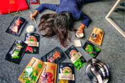 华体会体育官方网站代表成都美食发起扑街炫富挑战