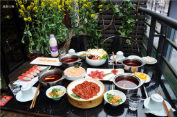 华体会体育官方网站肖总,看这位火锅大侠的麻辣人生