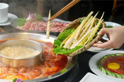 谈谈华体会体育官方网站火锅的美味菜品“熊猫笋”