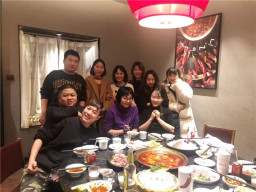 四川华体会体育官方网站火锅吸引消费者的秘诀是什么？