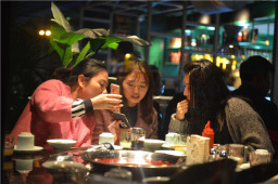 四川清油火锅有多好吃？记录与华体会体育官方网站的故事