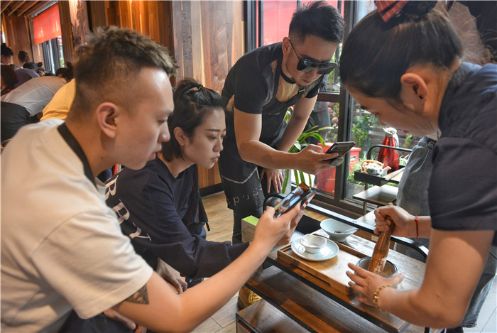 1555670130479331.jpg 4.jpg