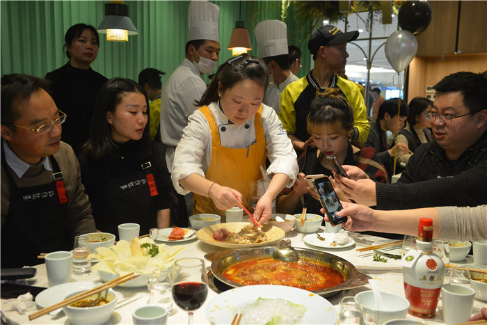 1560939599790450.jpg 微信图片_201812281449043.jpg