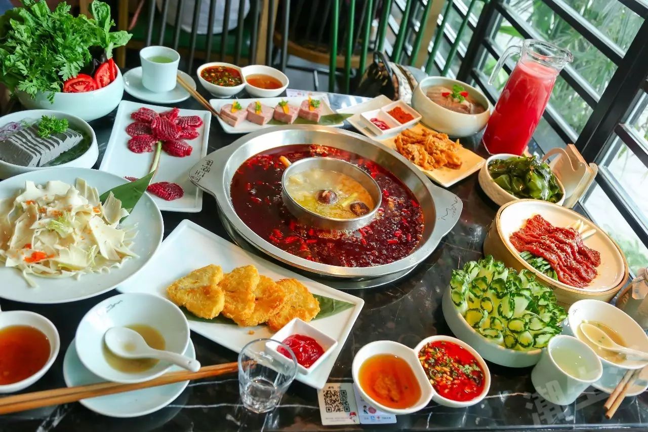1584424709555940.jpg 火锅氛围图.jpg